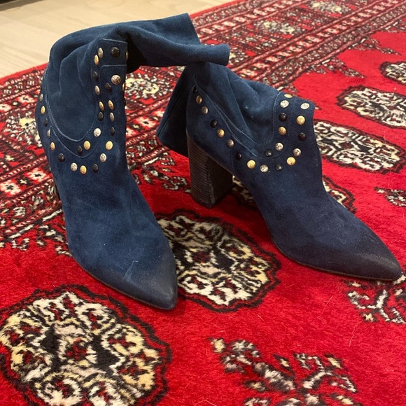 Free Peoplee Dakota Studded boot in Blue Moon- suede NWOB, size 38 - Picture 2 of 5